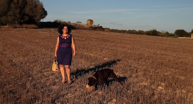 Look  vestido azul y fucsia