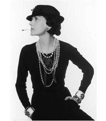 COCO ANTES DE SER  CHANEL