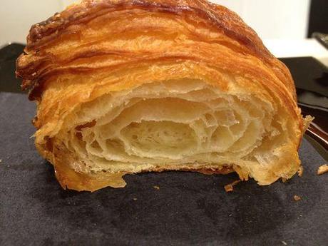 Corte del cruasán de José María Guerola, campeón del mundo de pastelería 2011