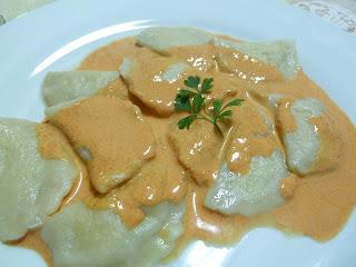 CWK: Lunette de brandada de bacalao con salsa de piquillos