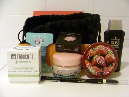 Joliebox frente a Boxprivée. Comparamos las cajitas de sampling cosmético