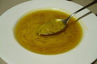 cena sopa de fideos