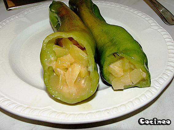 Pimientos rellenos de tortilla