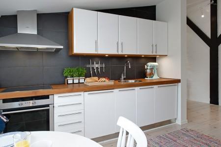 texturas decoración suelo de madera sin tratar silla eames mecedor blanco muebles de diseño nórdicos inspiración nórdica estilo sueco decoración estilo nórdico diseño nórdico diseño de interiores decoración nórdica decoración en blanco decoración de interiores decoración con textiles deco blogger blog interiorismo blog interiores blog estilo nórdico blog decoración nórdica blog deco accesorios para el hogar estilo nórdico 