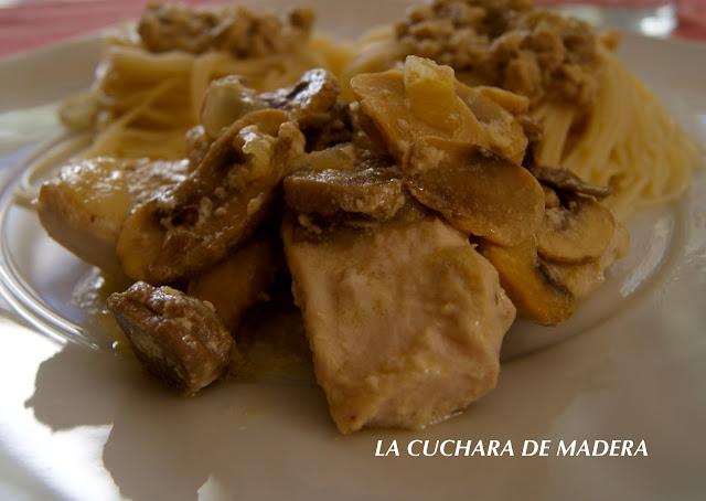 CAPELLINI CON POLLO EN SALSA DE CHAMPIÑONES