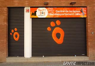 Rotulació de la persiana d' Smartdog a Mataró