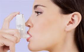 El asma algunas veces provocada por alergias