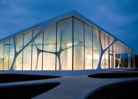 Leonardo Glass Cub, revolución en la arquitectura corporativa