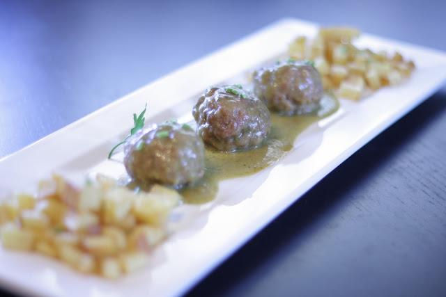 ALBÓNDIGAS EN SALSA