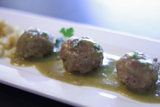 ALBÓNDIGAS EN SALSA