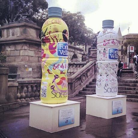 Font Vella instala botellas gigantes en Barcelona... y lanza un concurso en Instagram #setdeviure