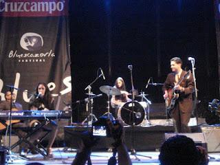 Kitty, Daisy & Lewis - Cazorla - 19/07/2012