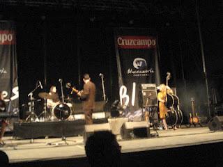 Kitty, Daisy & Lewis - Cazorla - 19/07/2012