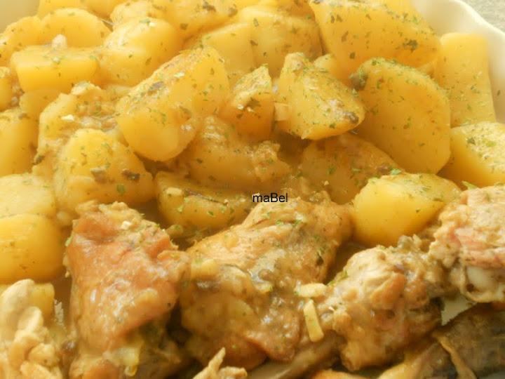 Pollo a la cacerola con patatas