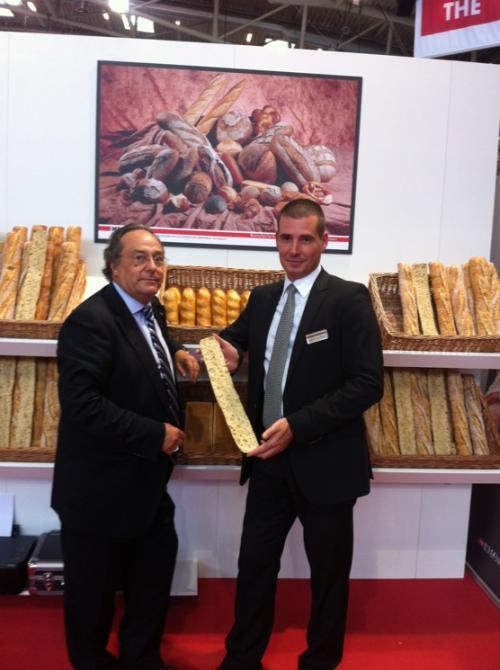 El Sr. J.R. Ferré, CEO de Ferré & Consulting Group (Consulting Alliance Holding) junto al Sr. Laurent De Sousa del grupo Mecatherm, haciendo business