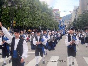 Dia America en Asturias 2012 Oviedo: Banda Gaitas Ciudad Oviedo Dia America en Asturias 2012 Oviedo: Banda Gaitas Ciudad Oviedo