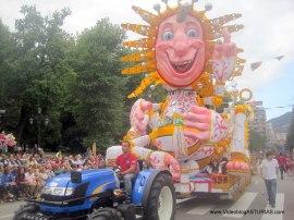 Dia America en Asturias 2012 Oviedo: El Ciempies Dia America en Asturias 2012 Oviedo: El Ciempies