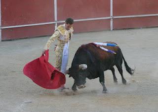 EL SOMBRERO ROMPE EL DICHO Y SE HACE PROFETA EN SU TIERRA