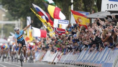 Gilbert cumple los pronósticos y Valverde agarra el bronce en Valkenburg