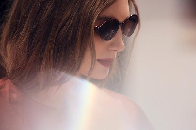 DESFILE BURBERRY S/S 2013 LABIOS ROJOS Y MAQUILLAJE NATURAL