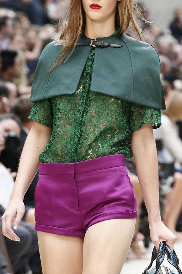 DESFILE BURBERRY S/S 2013 LABIOS ROJOS Y MAQUILLAJE NATURAL