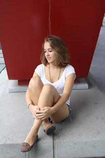 PAULA Y SU COLLAGE MINIMALISTA