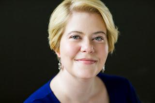 Chatea con Caludia Gray