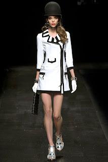 Moschino primvera Verano 2013