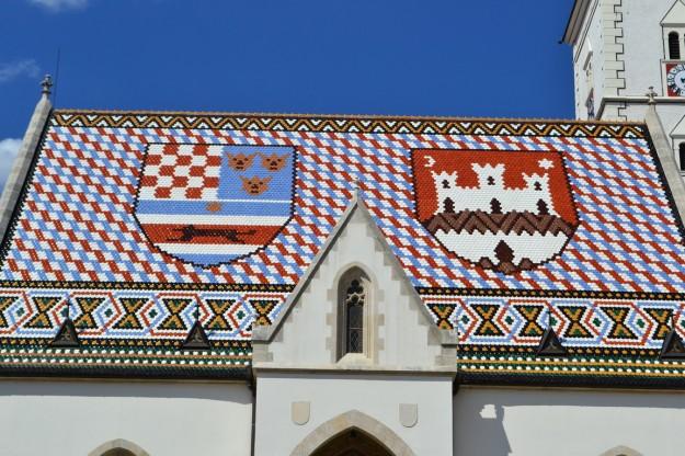 Detalle del techo de la iglesia St Mark, Zagreb
