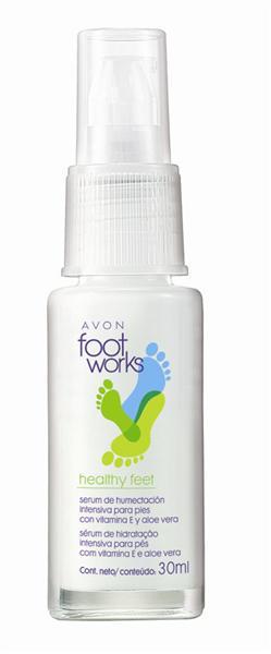 AVON FOOTWORKS -- Una exclusiva y completa línea para cuidarlos y protegerlos