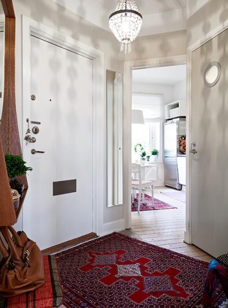 textiles lanas y complementos decoración suelo de madera blanco mate soluciones de almacenaje sillon individual blanco pisos una persona pisos estudio una persona interiorismo pisos pequeños interiorismo estudios y pisos pequeños interiores nórdicos inspiración nórdica estilo sueco decoración estilo nórdico electrodomésticos modernos dobles armarios ropero tv diseño nórdico diseño escandinavo diseño de interiores de estudios diseño de interiores decorar con cuadros decoración pisos pequeños decoración nórdica decoración en blanco decoración de interiores deco blogger cocinas modernas cocinas blancas blog interiorismo nórdico blog interiorismo blog interiores blog estilo nórdico blog decoración nórdica blog deco accesorios para el hogar estilo nórdico 