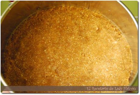 Tarta de queso y uvas