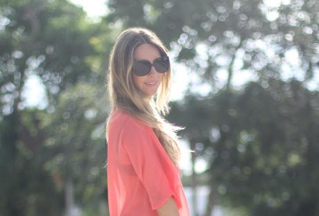 Coral blouse blogger