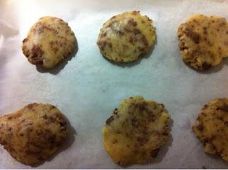 Cookies con chocolate con leche pasas y nueces