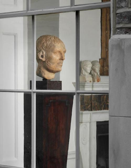 Cómo decorar una casa con antigüedades y que parezca moderna