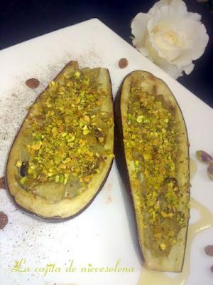 Berenjenas a la miel con pasas y pistachos