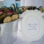 Southern-wedding-dancing-flip-flops