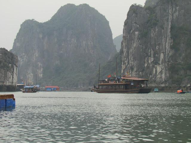 Halong Bay; una navegación mágica