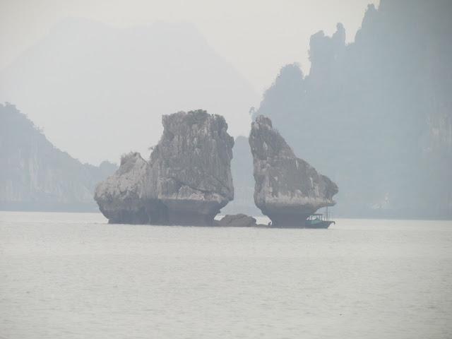 Halong Bay; una navegación mágica