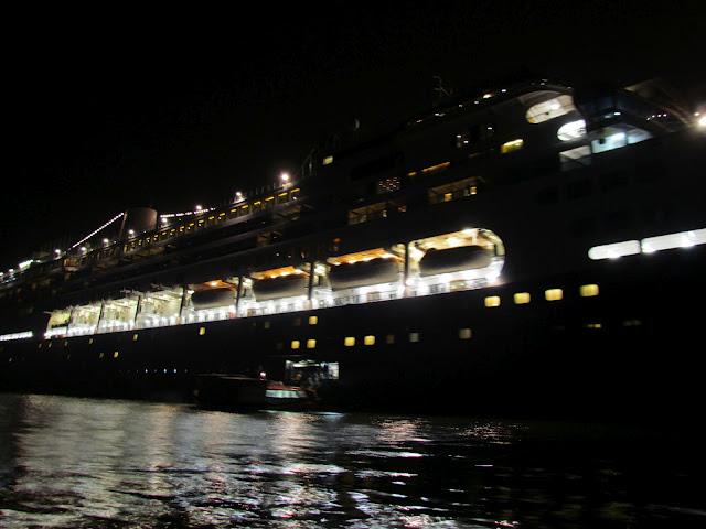 Halong Bay; una navegación mágica