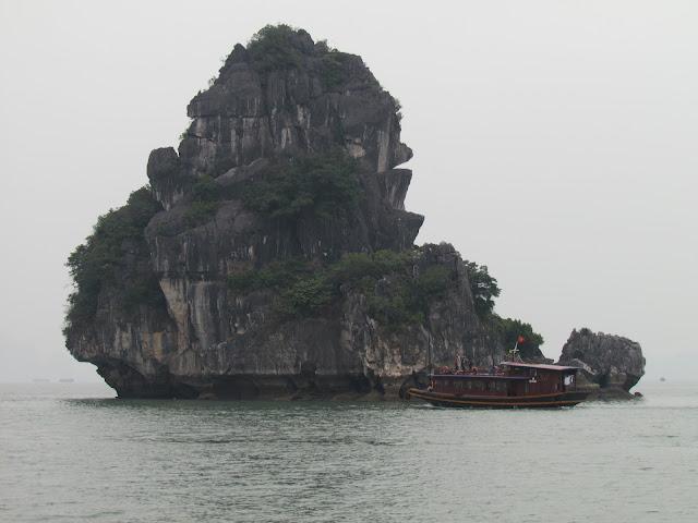 Halong Bay; una navegación mágica