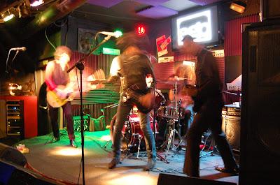 THE ZEROS A CIEN EN MENOS DE UN SEGUNDO