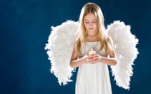 Girl angel wings candle sad children 2560x1600 300x187 Tema tabú: el suicidio de niños y adolescentes