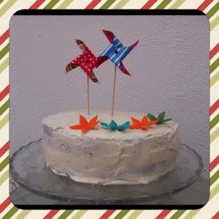 BANANA CREAM CAKE CON MERENGUE SUIZO DE BAILEYS