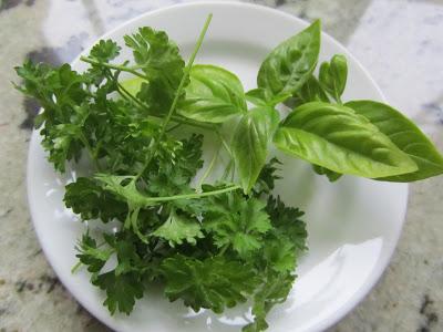 Alubias con tomate y jamón