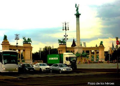 Plaza de los héroes, Budapest