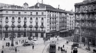 LA CIUDAD DE LOS OJOS GRISES - Félix G. Modroño