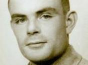 Amigos, este Alan Turing