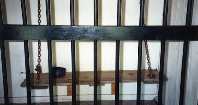 Penas de hasta dos años de cárcel por descargas contenidos de Internet en Japón