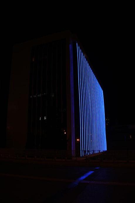 A-cero Projects Imágenes nocturnas de la fachada reformada de un emblemático edificio en Madrid